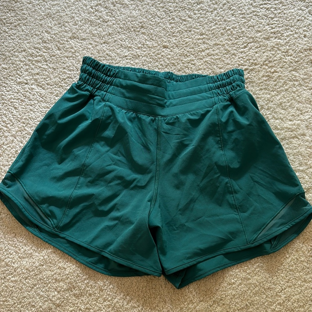 Lulu lemon Teal high waisted Hotty Hots 4in seam size 4